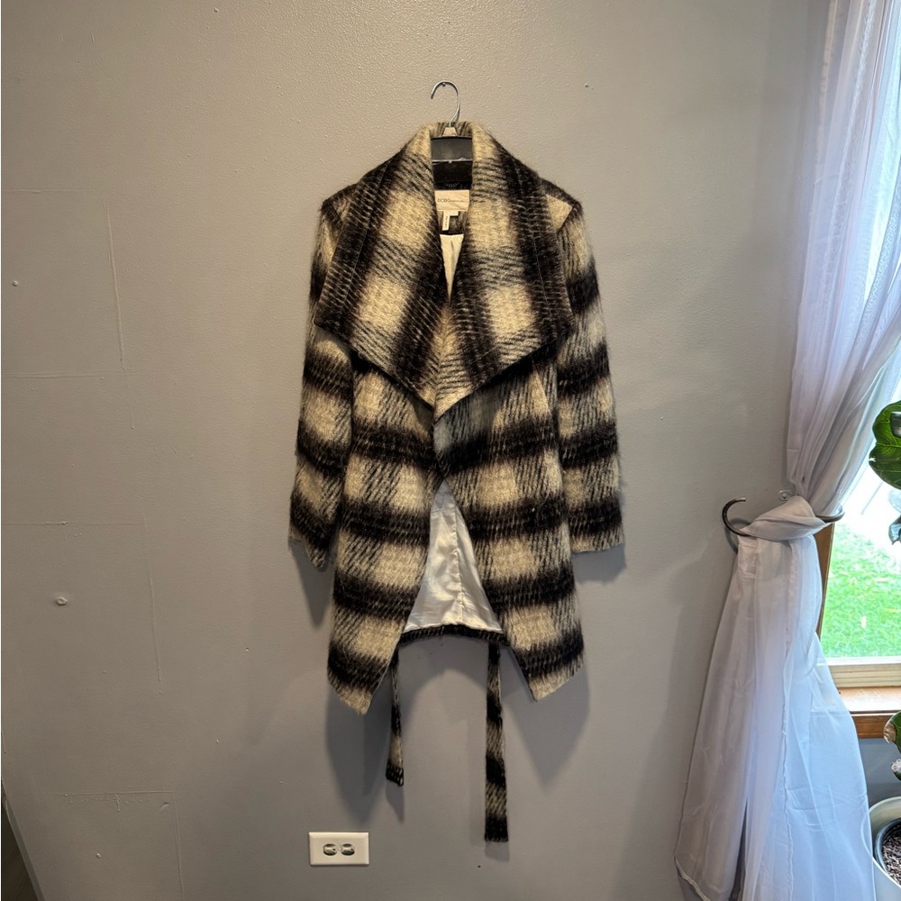 Plaid Open-Front Waterfall Women's Coat - Black & Cream